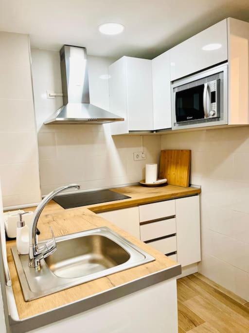 New Spacious And Cozy Apartment - Málaga Extérieur photo