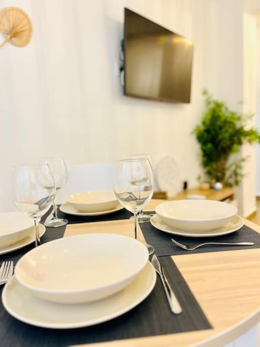 New Spacious And Cozy Apartment - Málaga Extérieur photo