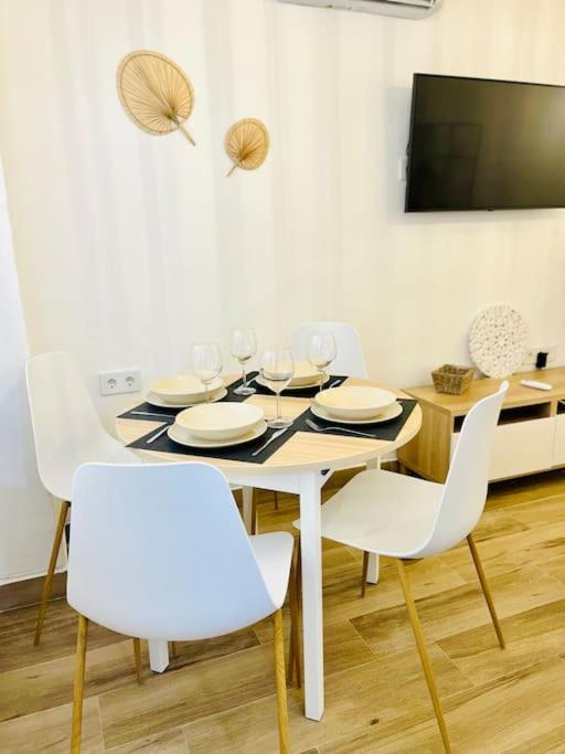 New Spacious And Cozy Apartment - Málaga Extérieur photo